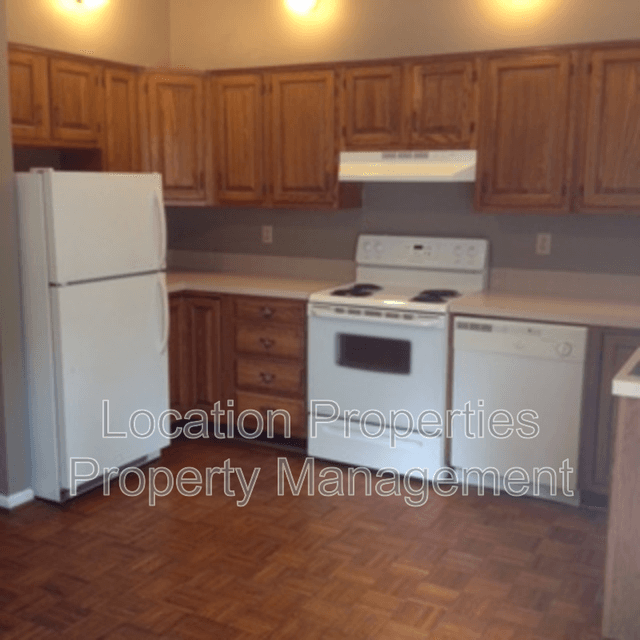 828 Maine Street, rental photo 3