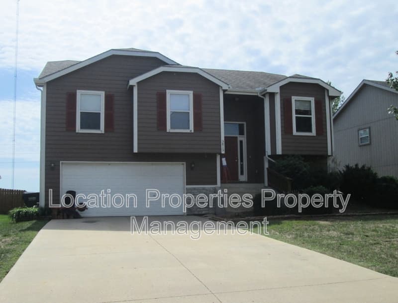 3815 Crossgate Terrace, main rental photo