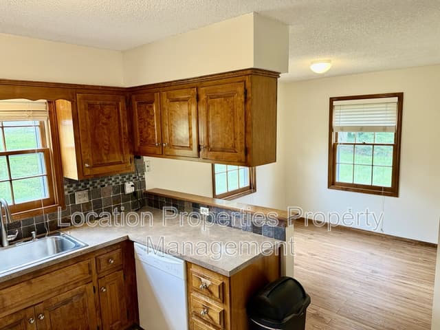 3619 Lakecrest Court, additional rental photo 2