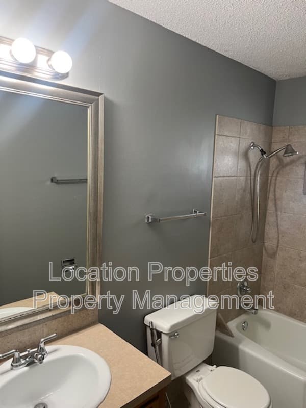 1300 Kentucky Street - 4, additional rental photo 1