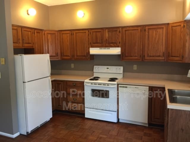 828 Maine Street, additional rental photo 7