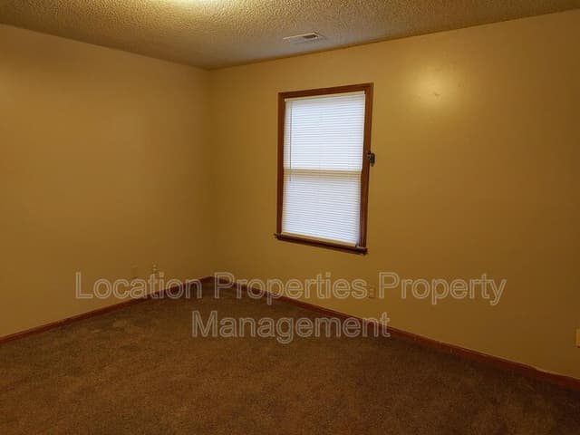2807 Ridge Court - B, additional rental photo 7