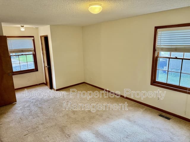3619 Lakecrest Court, additional rental photo 6
