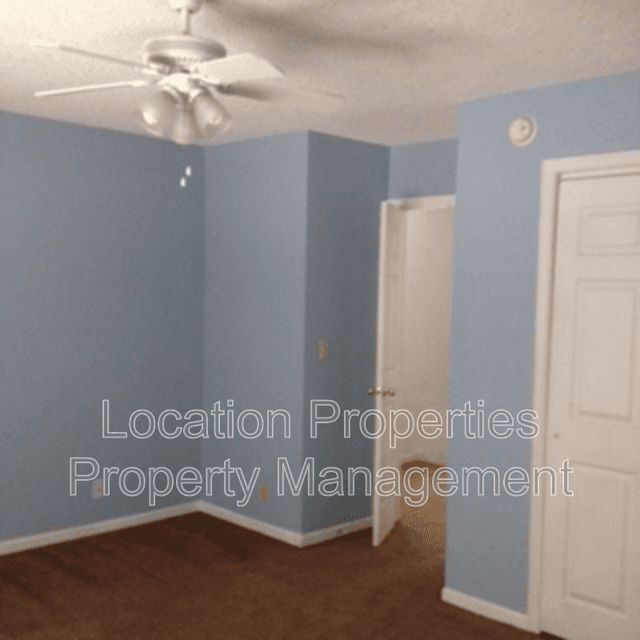 828 Maine Street, additional rental photo 1