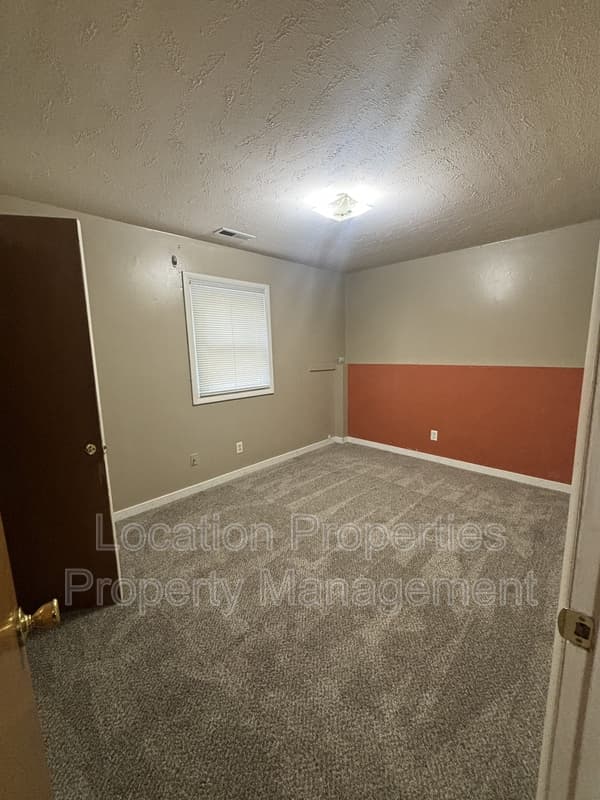 2428 Cedarwood Avenue - 1, additional rental photo 2