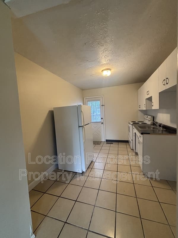 806 West 25th Street - A, additional rental photo 2