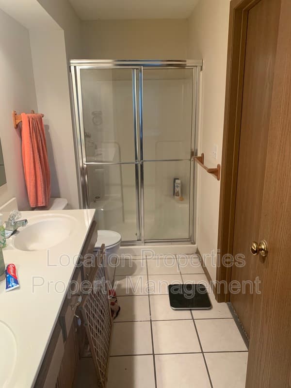 318 Creekside Court - 1, additional rental photo 4