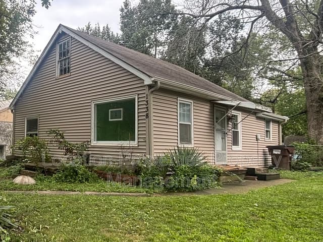1338 Brook Street, rental photo 2