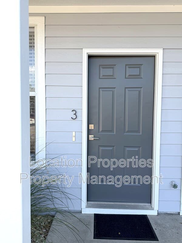 2201 Westdale Road - A3, rental photo 4