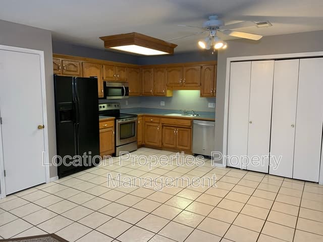 318 Creekside Court - 1, rental photo 4