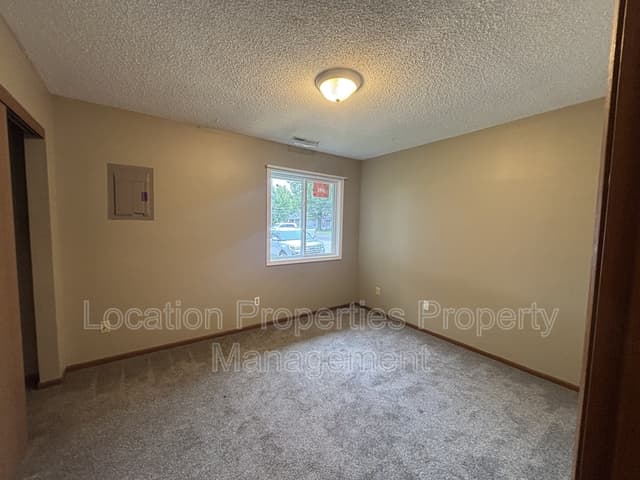 1315 West 5th Street - 1315, additional rental photo 3