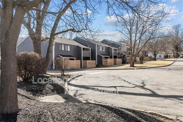 1502 West 25th Court - D3 D3, rental photo 3