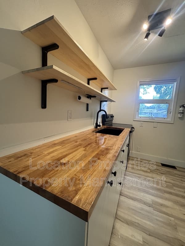 1515 West 3rd Street - 1515, additional rental photo 1